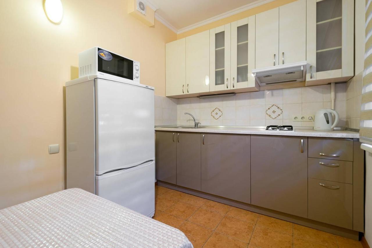 Nadezhda Apartment On Nauryzbay Batyra 37/1 Alma-Ata Exteriör bild