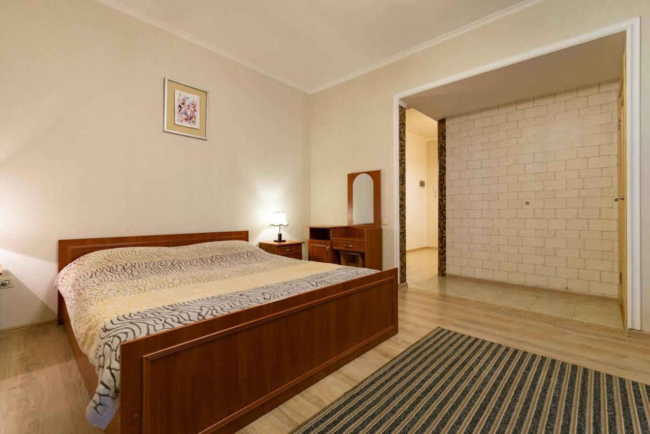 Nadezhda Apartment On Nauryzbay Batyra 37/1 Alma-Ata Exteriör bild
