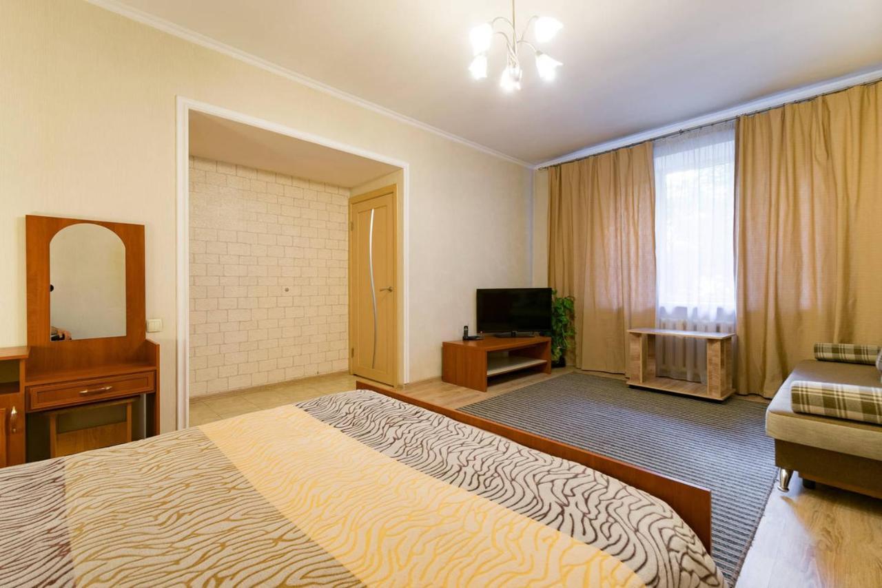 Nadezhda Apartment On Nauryzbay Batyra 37/1 Alma-Ata Exteriör bild